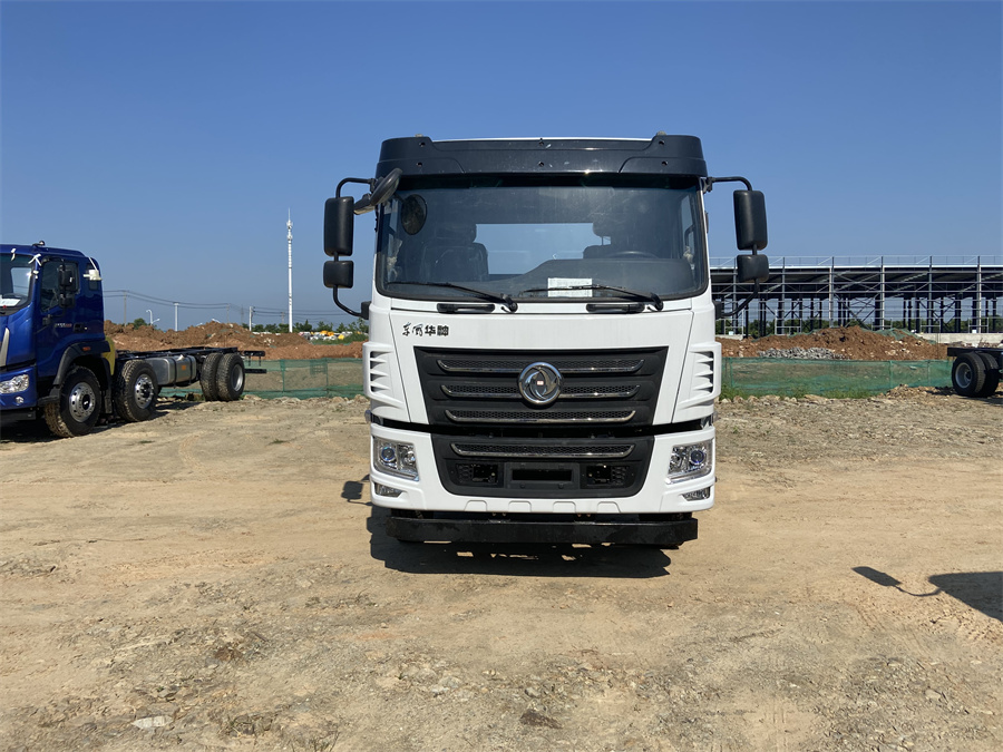 東風(fēng)華神F5（3950，玉柴200）國(guó)六 內(nèi)飾照片圖