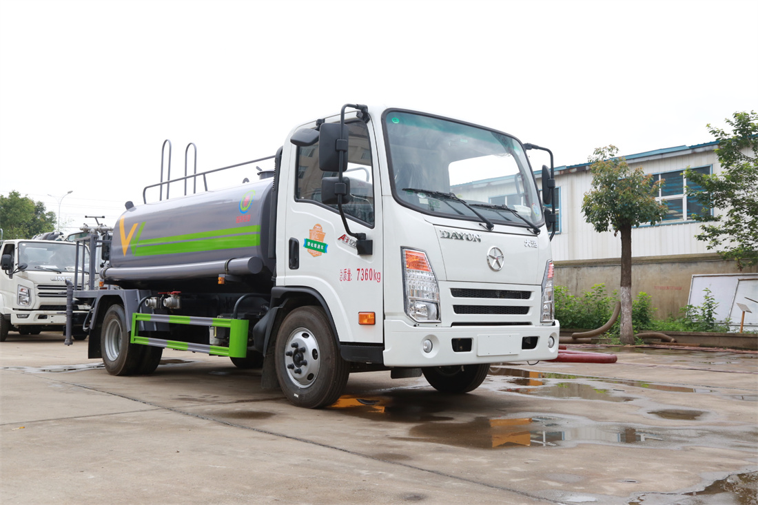 5噸灑水車-湖北旺龍大運(yùn)國六5立方灑水車廠家價(jià)格